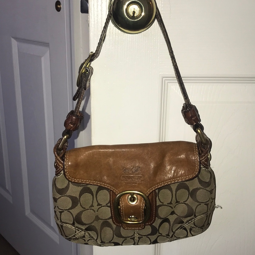 Gently used coach purse